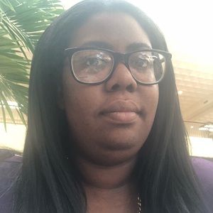 Meet your Posher, Denise